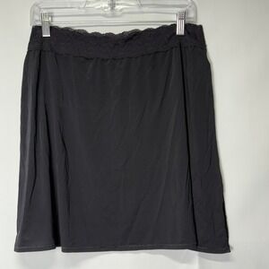 Vassarette Slip Skirt Womens 16‎ Black Lace Trim Knee Length Slit Hem Lingerie